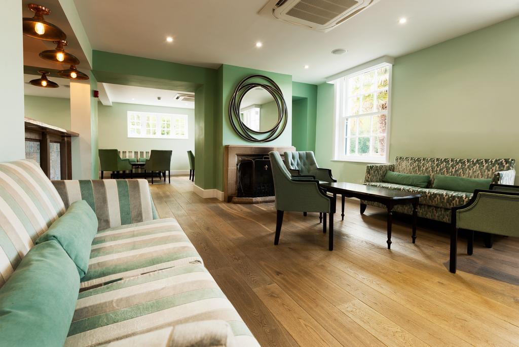 Frensham Pond Country House Hotel & Spa Farnham  Exteriör bild