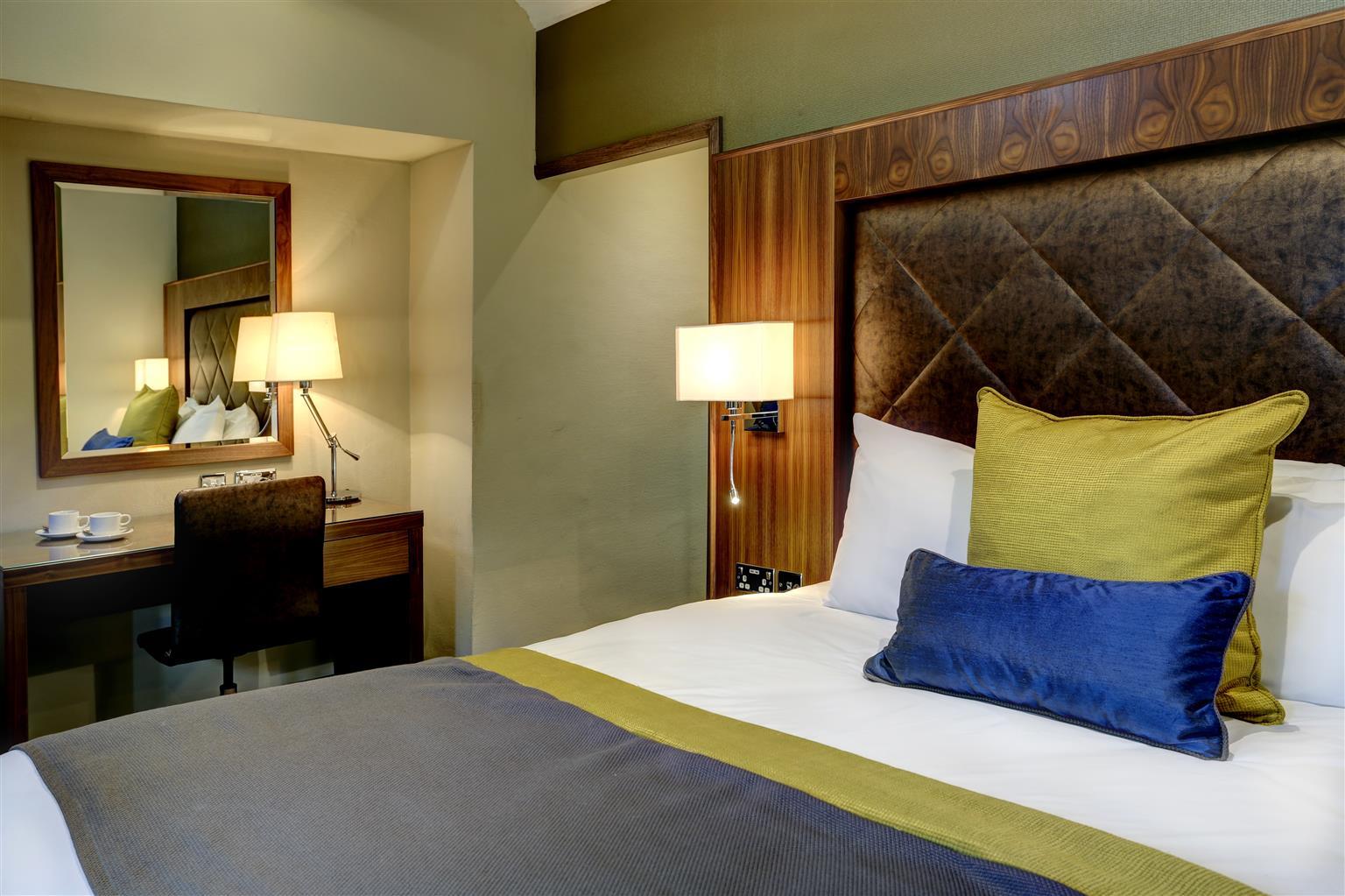 Frensham Pond Country House Hotel & Spa Farnham  Exteriör bild