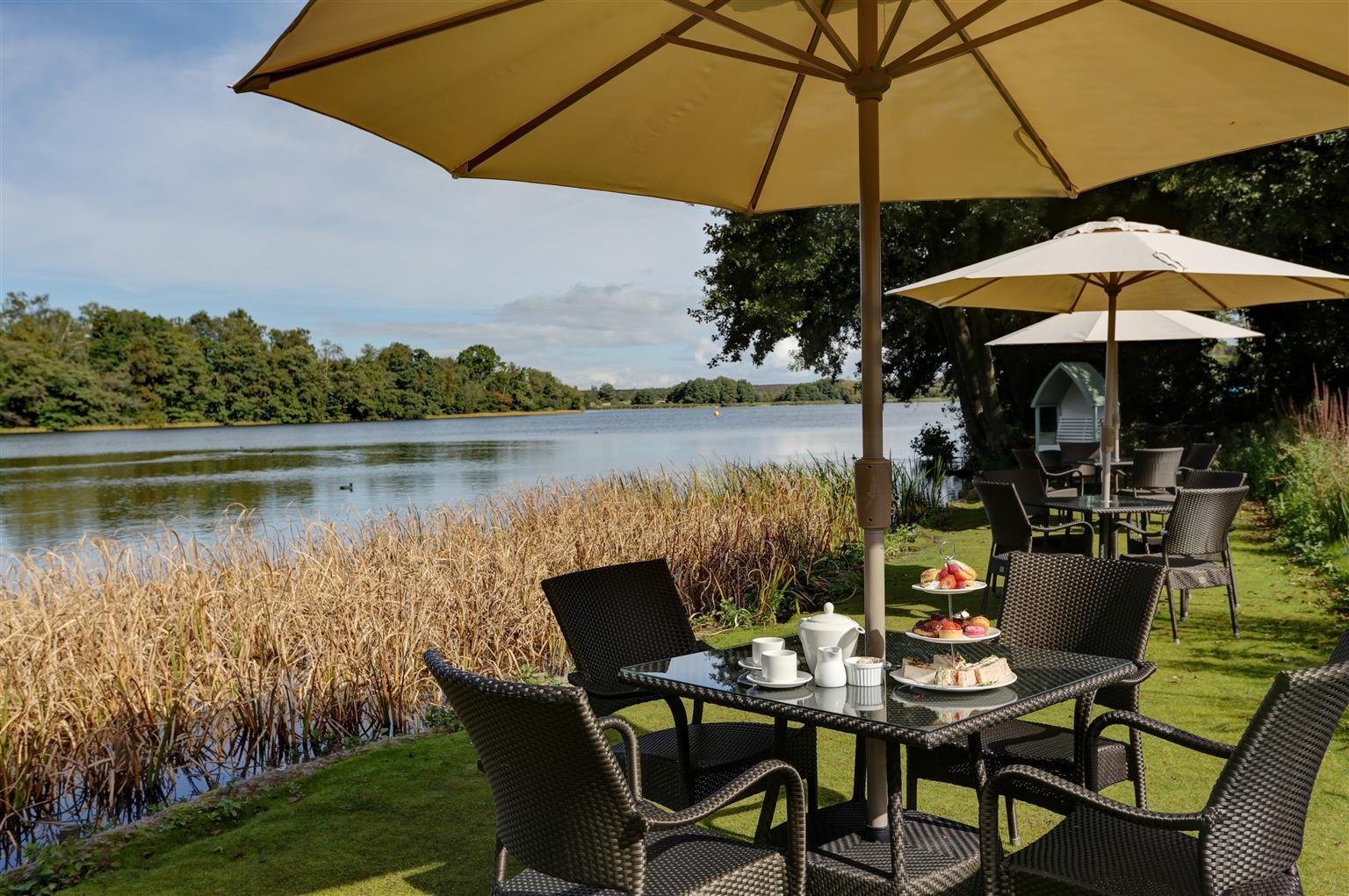 Frensham Pond Country House Hotel & Spa Farnham  Exteriör bild