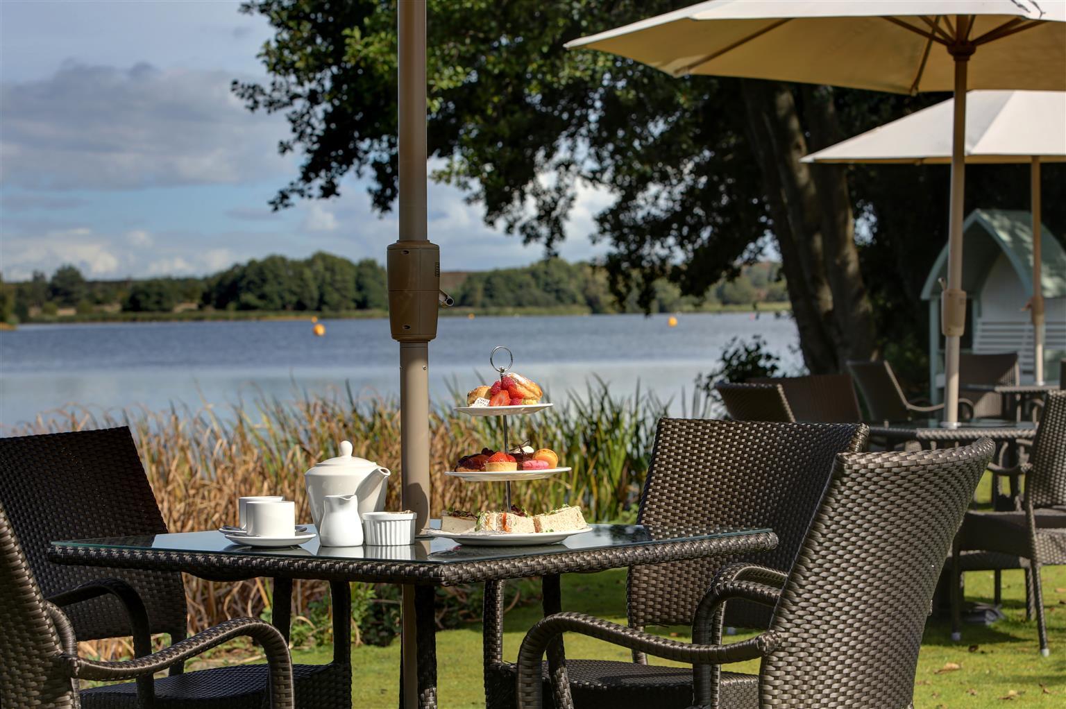 Frensham Pond Country House Hotel & Spa Farnham  Exteriör bild