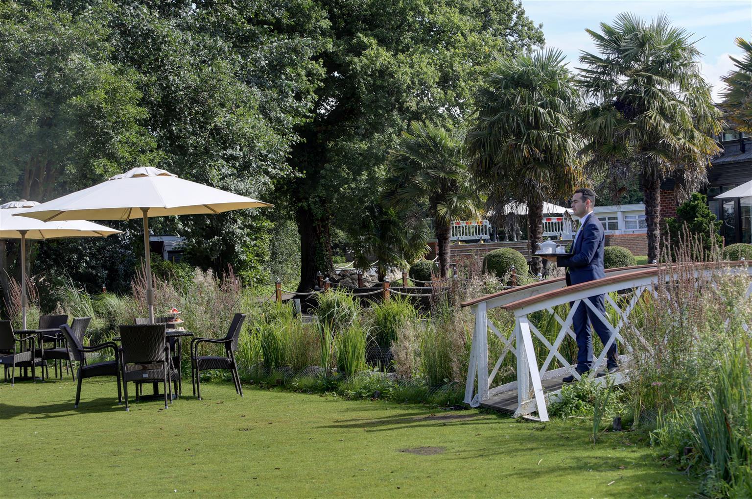 Frensham Pond Country House Hotel & Spa Farnham  Exteriör bild