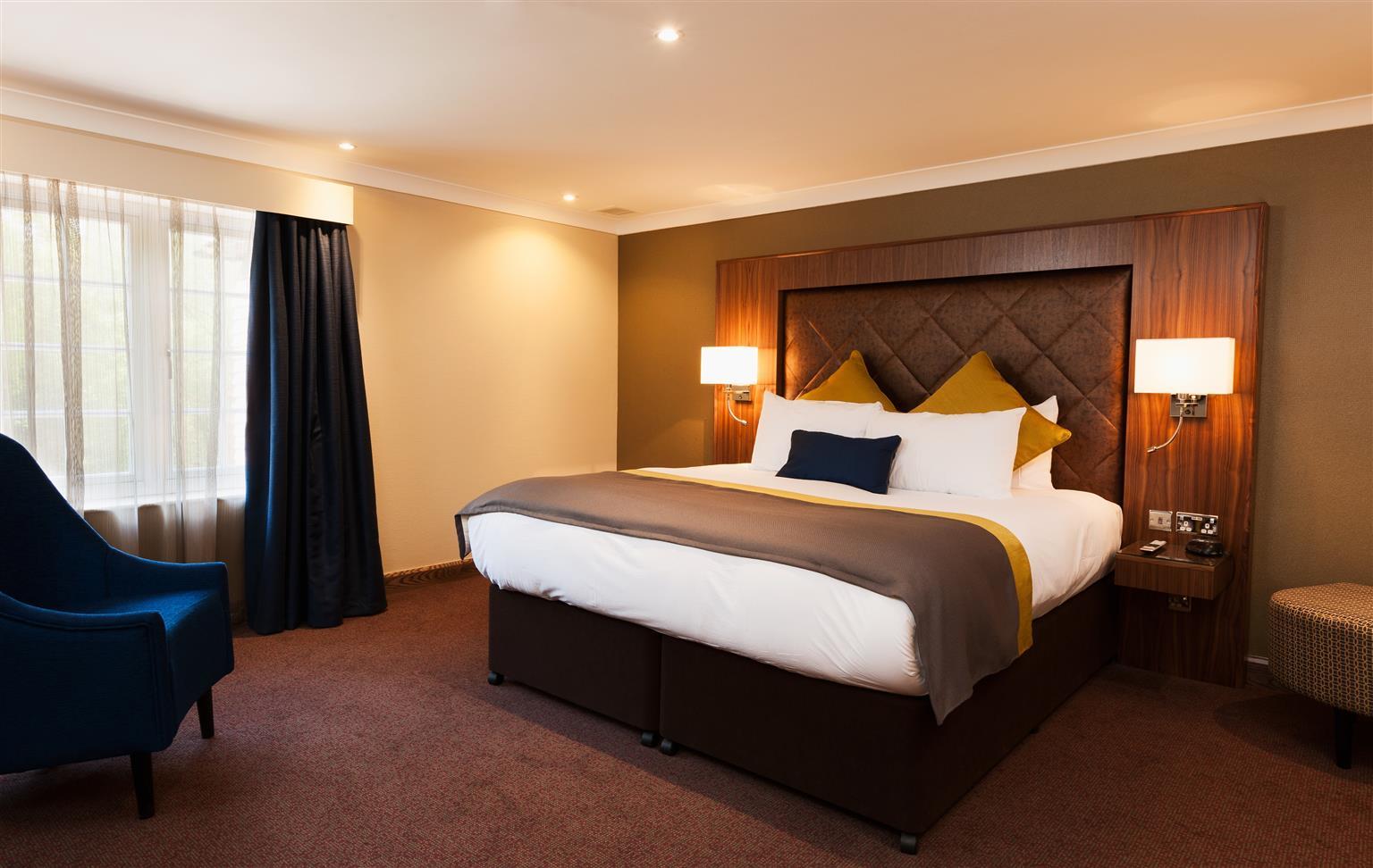 Frensham Pond Country House Hotel & Spa Farnham  Exteriör bild