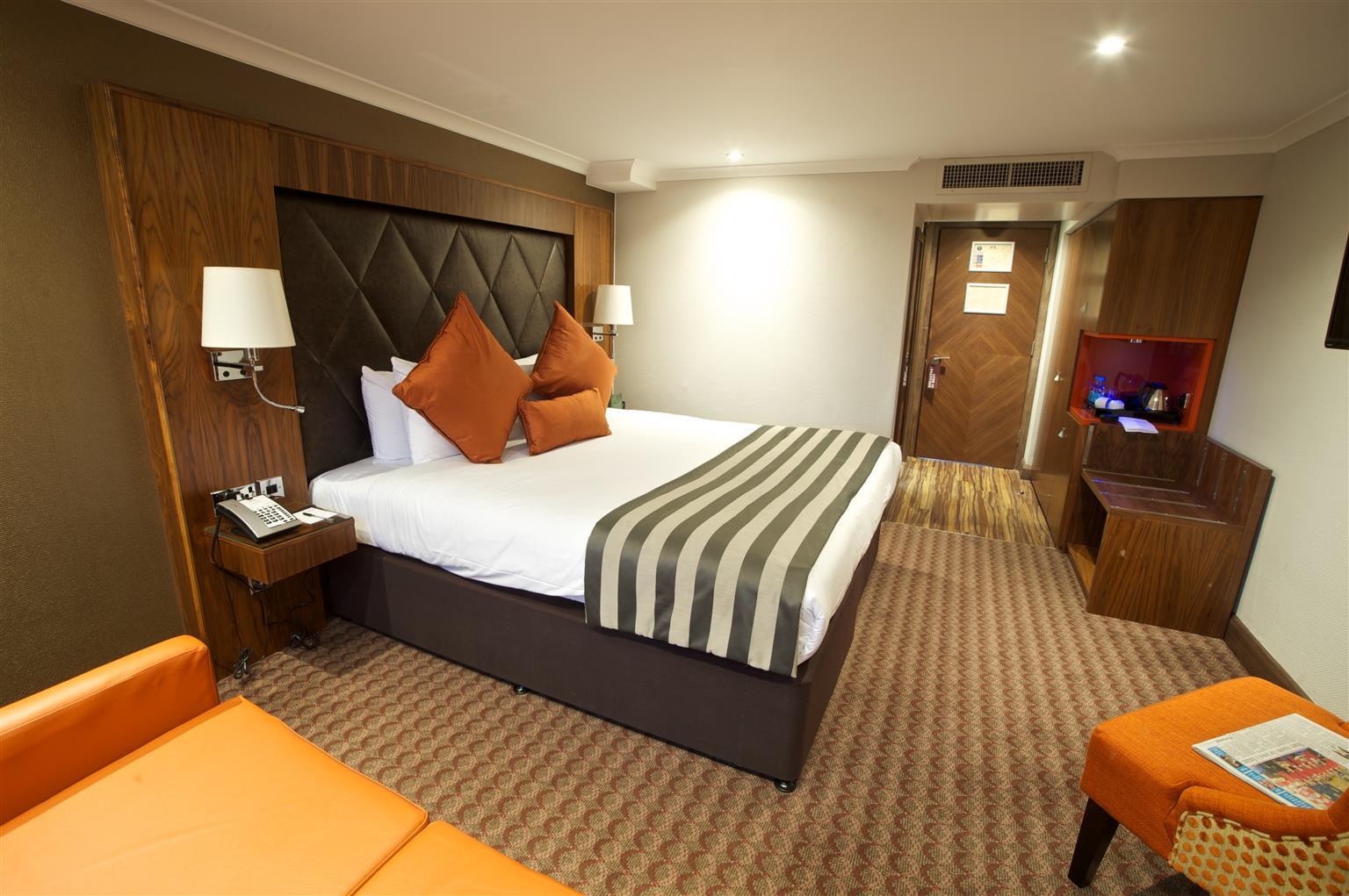 Frensham Pond Country House Hotel & Spa Farnham  Exteriör bild